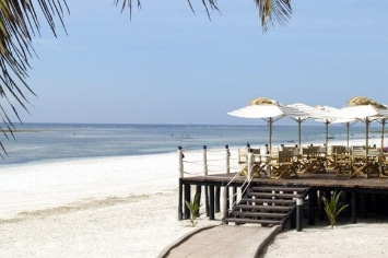 DIANI REEF HOTEL & SPA *****