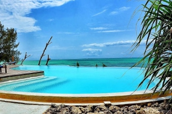 ZANZIBAR: SEYYIDA **** & PONGWE BEACH *****